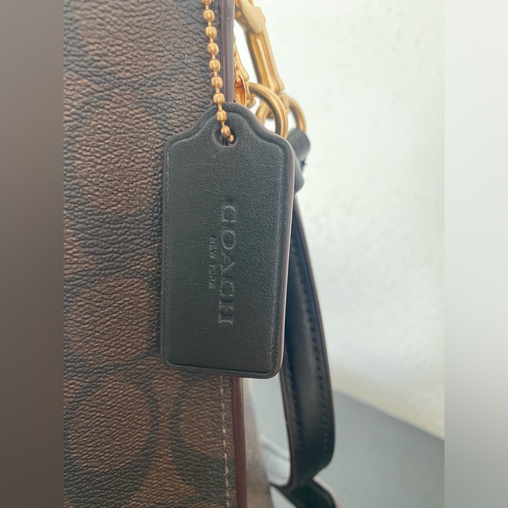 Coach purse mollie bucket bag 22 in signature canvas gold/brown black - Picture 6 of 11